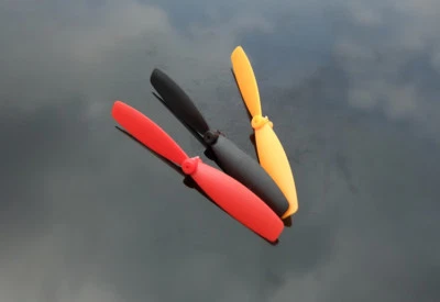 5 Pair 60mm CW CCW Propeller Blade for 1.0mm Shaft Coreless Motor Airplane Model - Image 1 of 4