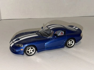 Burago Dodge Viper GTS cupé azul y blanco COCHE DIECAST HECHO EN Italia 1:18 Foto 1 de 4