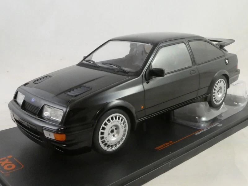 IXO Ford Escort RS Cosworth 1987 1/18 18CMC120.22