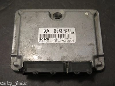 Volkswagen Jetta 06A 906 018 1999-01 FB ECU 2,0 L AT ordenador VW Golf ECM automático Foto 1 de 4