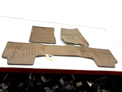 2015 - 2019 GMC YUKON XL ВСЕПОГОДНЫЕ РЕЗИНОВЫЕ КОВРИКИ ДЛЯ ПОЛА КОМПЛЕКТ X3 OEM. - Изображение 1 из 4