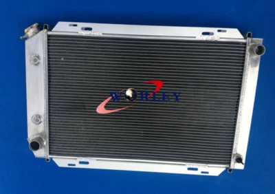 Radiador de alumínio 3 fileiras Ford Mustang 80 81 82 83 84 85 86 87 1979-1993 - Imagem 1 de 4