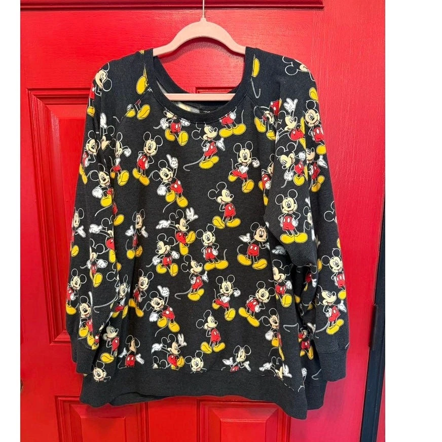 Acogedora sudadera pulóver polar Torrid talla grande 4 Disney de Mickey Mouse  Foto 1 de 1