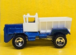 Vintage 1983 Hot Wheels Oshkosh Snowplow Blue Diecast Truck 1:64 Scale - Picture 1 of 6