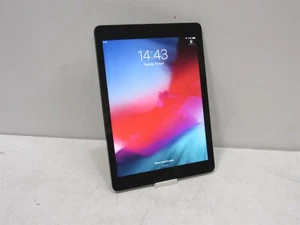 Apple iPad Air 1st gen (A1474/MD786LL/B) Space Gray 32Gb iOS12 WiFi NO A/C - Picture 1 of 15