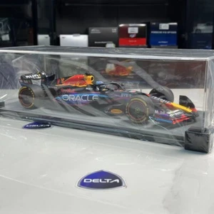 Spark Red Bull RB19 Winner GP Miami USA World Champion Verstappen 2023 1/18 - Picture 1 of 2