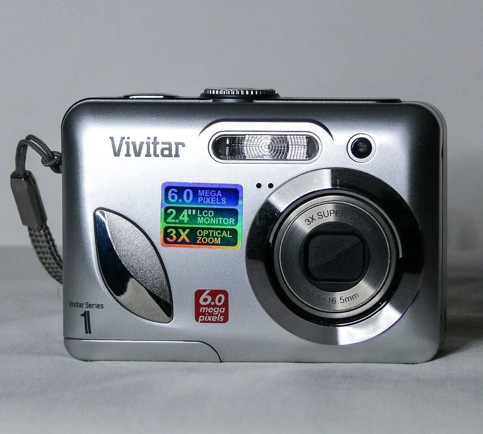 Vivitar ViviCam 6324 6.0 MP Compact Digital Camera - Image 1 of 4