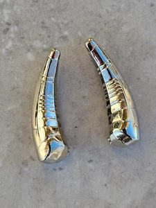Corna Triceratopo Difettose per MegaZord Placcato Metallo Cromato Ricambio Zord - Foto 1 di 5