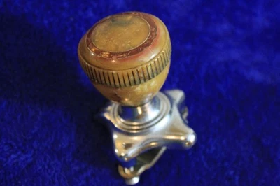 De colección Santay Perilla Giratoria Volante Perilla Suicida Accesorio Cuello Brodie Foto 1 de 4