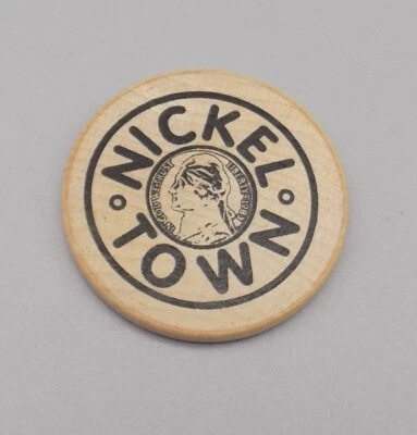 Ficha de madera Riviera Las Vegas Casino Nickel Town 1983 tira ficha vintage Foto 1 de 2