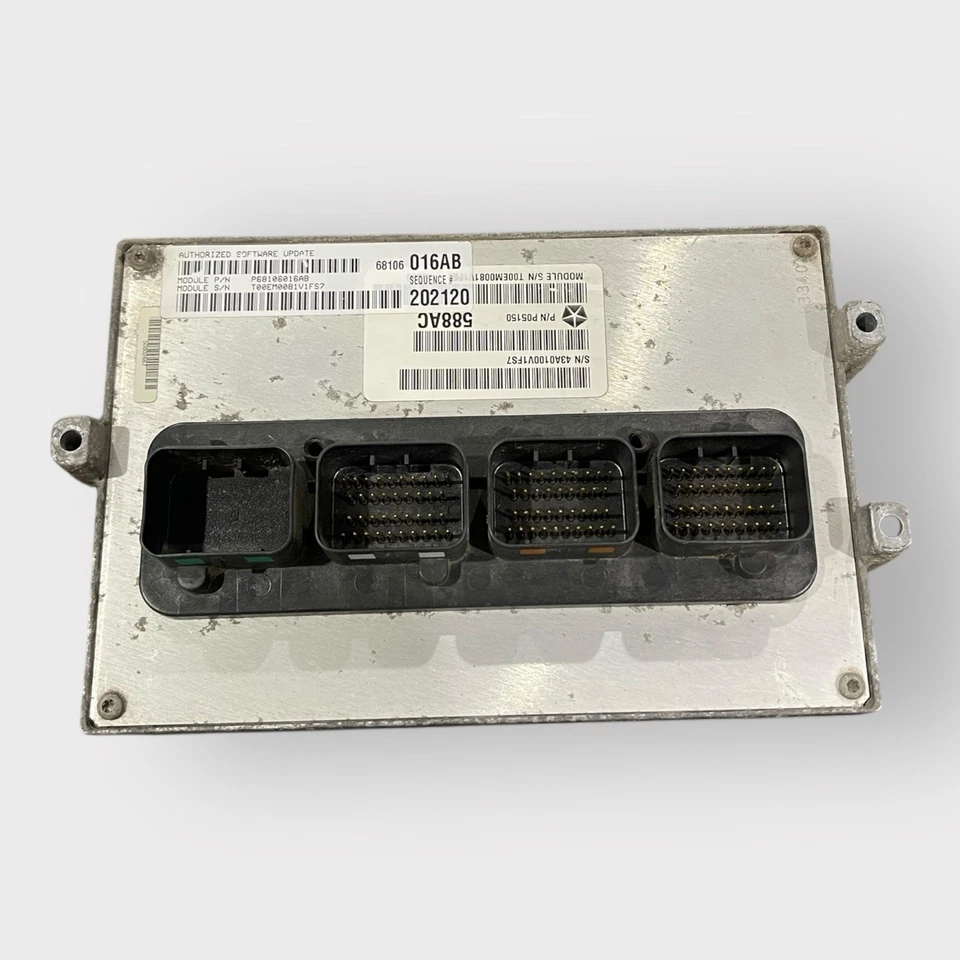 Jeep Grand Cherokee 2011 3,6 L motor ECM PCM ECU P68106016AB Foto 1 de 4