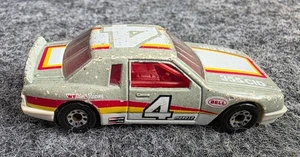 Matchbox 1987 Buick Le Sabre Diecast Car Racing 355 CID 1 65 Scale Vintage - Bild 1 von 4