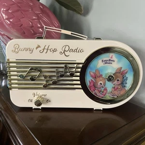 Mr. Christmas Bunny Hop Radio Plays Easter Bunny & 2 Songs Amazing Grace Fun Toy - Picture 1 of 8