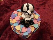 RARE 1994 WARNER BROS PEPE LE PEW SKUNK VALENTINE CANDY HEARTS RESIN TRINKET BOX
