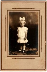 Vintage Photo of Young Girl by Arthur Conrads Karnes City Texas - Picture 1 of 2