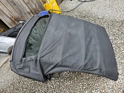 2013 Ford Mustang Convertible Top Cloth Frame Latch Molding With Frame Cylinders - Image 1 of 4