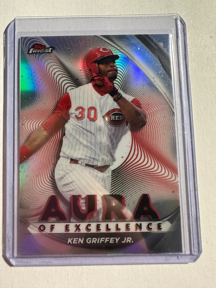 K122,505 - 2022 Finest Aura of Excellence #AEKG Ken Griffey Jr. - Image 1 of 1