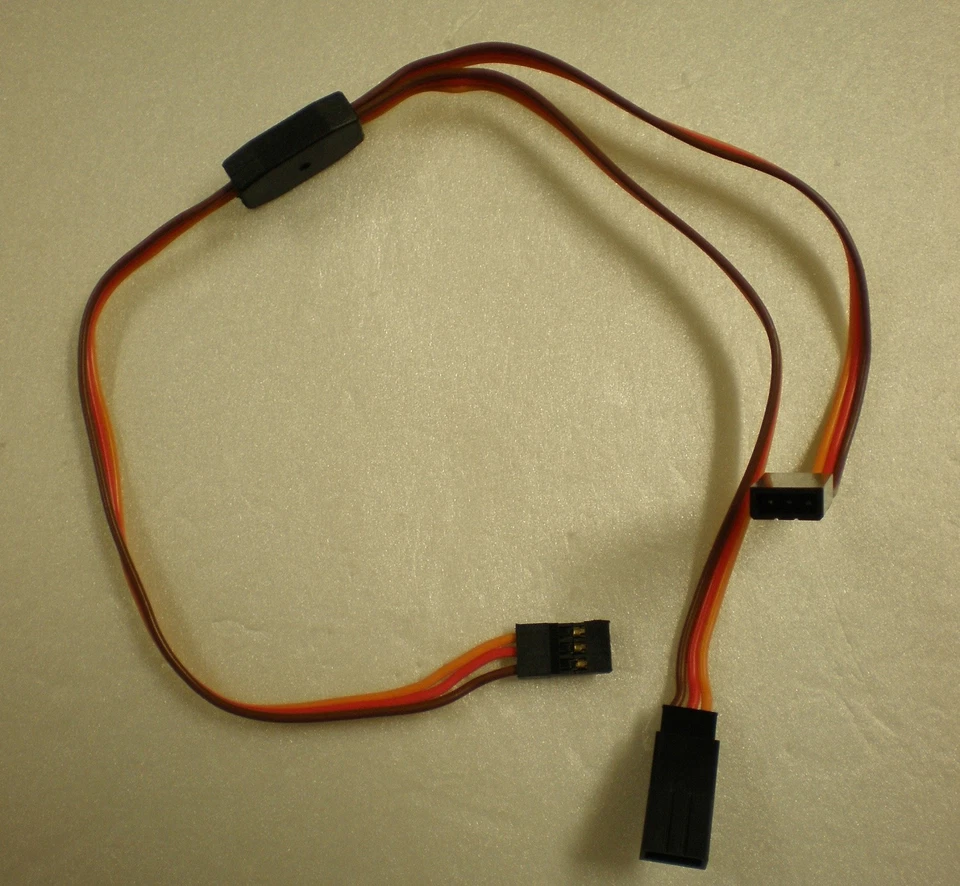 Y-Kabel V-Kabel JR Graupner 30cm Y-Verteiler Adapter Y-Servokabel - Bild 1 von 1