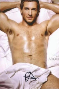 EMMERDALE & HOLLYOAKS* ANTHONY QUINLAN SIGNED 6x4 SEXY TOPLESS PHOTO+COA - Picture 1 of 1