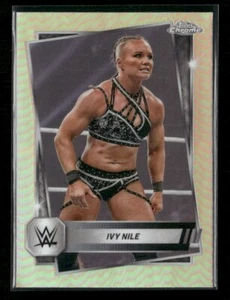 2025 Topps Chrome WWE Refractor Ivy Nile - Bild 1 von 2