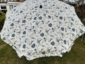 Garden Parasol Green Floral Patterned Sun Parasol Beer Garden - Picture 1 of 10