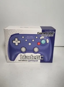 Retro Fighters BladeGC - Wireless GameCube Controller - Purple - Picture 1 of 4