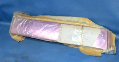 Nuevo de Lote Antiguo 1985-88 Oldsmobile 98 LH Cuarto Trasero Panel Moldura Borde GM 20497393 Foto 1 de 4