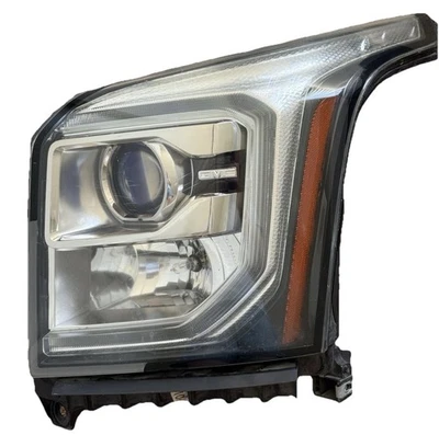 Faros halógenos del lado del conductor OEM 2015 2016 2017 2018 2019 2020 GMC Yukon XL LH Foto 1 de 4