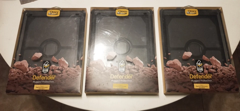  Custodia Otter Box Defender iPad Pro 12.9 inch 2' Generazione vendo 3 pz stock - Immagine 1 di 4