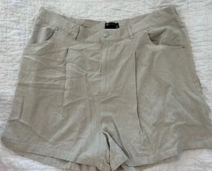 Asos Design Curve Womens 16 Khaki Beige Linen Blend Shorts - Picture 1 of 3