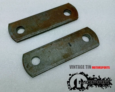 NOS Mopar Dodge Plymouth Chrysler Rear Leaf Spring Shackle Brackets Mystery ?? Foto 1 de 3