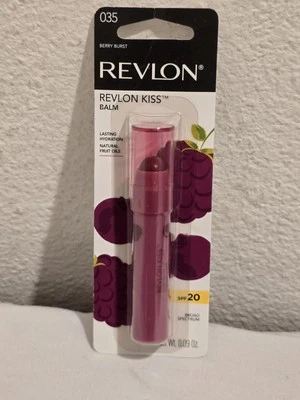 Lápiz labial Revlon Kiss Balm 035 Berry Burst FPS 20 hidratación duradera aceites naturales Foto 1 de 4