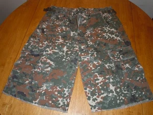 LUCKY BRAND CAMO CARGO SHORTS 90'S VINTAGE MENS SIZE 30 - Picture 1 of 7