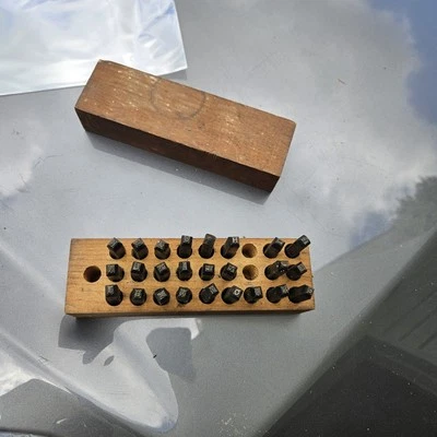 "Lote de 25 estampillas de acero con letras de 1/8"" de alta resistencia de Young Brothers" Foto 1 de 4