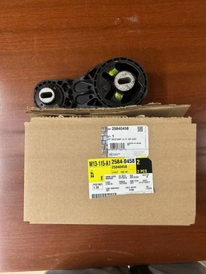 Puntal de montaje de motor GM 25840458 genuino Foto 1 de 4