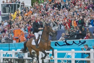 NICK SKELTON HANDSIGNIERTES 12X8 FOTO OLYMPIADE AUTOGRAMM LONDON 2012 TEAM GB 4 - Bild 1 von 1