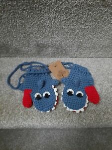 Boys Knitted Shark Mittens with Cord BRAND NEW (Toddler Shark Gloves)  RRP £16