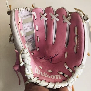 Wilson Girls T-Ball Glove PINK HOPE CANCER AWARENESS 10 Inch Mitt Softball A2446 - Picture 1 of 5