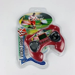 De colección NUEVO Toy Quest Juego Electrónico de Fútbol Portátil Nuevo en Caja De Colección - Imagen 1 de 5