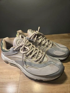 NIKE AIR TUNED MAX AIR MAX PLUS CREME-EISENGRAU-RATTAN-HANF GR. 9 [DC9391-200] - Bild 1 von 7