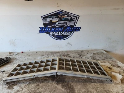 Rejilla compatible con 74-76 MONTEGO 665898 Foto 1 de 2