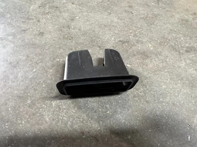 2004 2005 2006 2007 2008 Audi A4 2.0T Rear Trunk Latch Trim Panel Cover OEM 3645 - Imagem 1 de 4