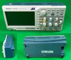 Tektronix TBS1052B Digital Oszilloskop gebraucht kostenloser Versand aus Japan - Bild 1 von 10