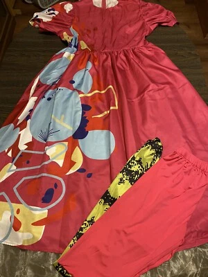 Extraño Disfraz Barbie Adulto Talla Mediana Halloween Usado Foto 1 de 4