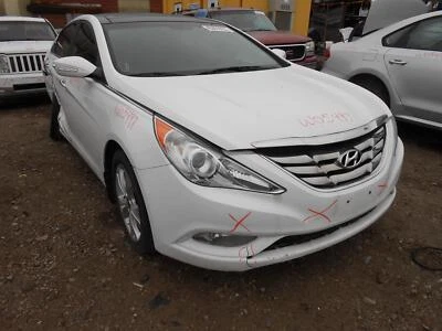 Used Washer Fluid Reservoir fits: 2013 Hyundai Sonata  Grade A - Image 1 of 4