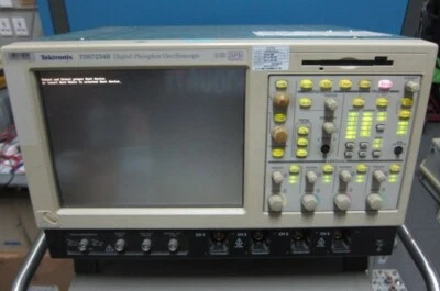Tektronix TDS7254B 2.5GHz 20GS/s 4CH Digital Phosphor Oscilloscope opt 5M,J2,JA3 - Image 1 of 4