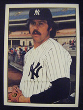 JIM CATFISH HUNTER 1976 SSPC YANKEES baseball card 425 1975 A's WS PERQUIMANS NC