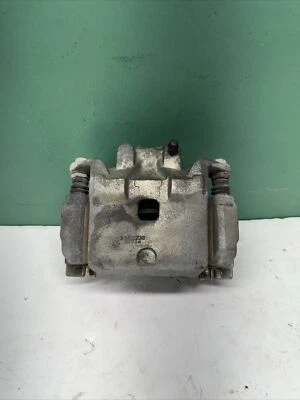 Pinza de freno delantera izquierda del lado del conductor Nissan Altima 2013-2018 OEM Foto 1 de 4