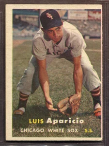 1957 Topps Set-Break # 7 Luis Aparicio VG-VGEX (crease) *JAYSACE* - Picture 1 of 2