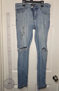 Forever 21 men's Jeans Size 31 Tapered Distressed Denim Light Blue - Picture 1 of 3